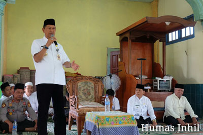 Wabup Inhil Hadiri Haul Majelis Taklim Al-Hidayah ke-17 di Masjid Al-Muhajirin Pasar Baru